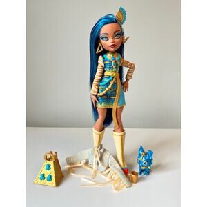 Monster High Cleo De Nile Doll with Accessories G3 Generation 3